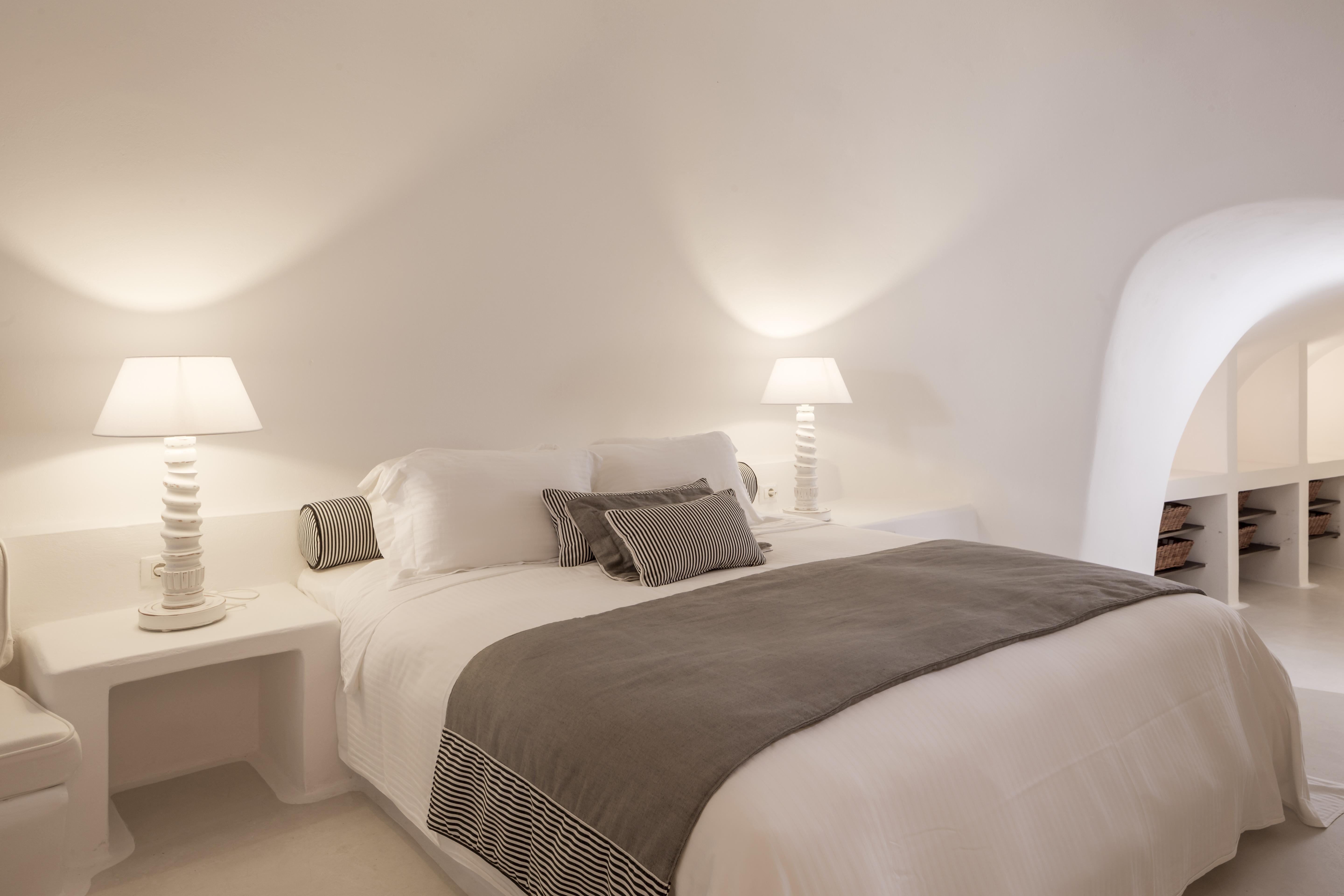 אימרוביגלי Katikies Chromata Santorini - The Leading Hotels Of The World חדר תמונה